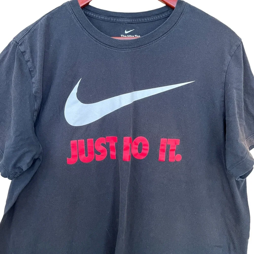 Nike T Shirt Mens XL Black Red Graphic Swoosh Just Do It Workout Gym